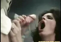 Nauczyciel wkręca ucznia sex filmiki cycki do pochwy.