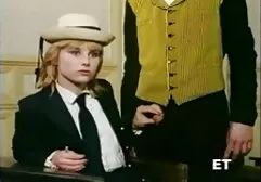 Czarna kobieta darmowe filmy ertyki w erotycznych sukienkach, jak rysunek