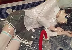 Czarny facet z obwisłymi cyckami darmowe sex filmy red tube będzie się pieprzyć.