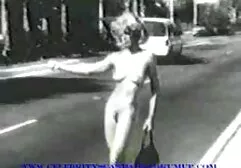 Matka uczy darmowe amatorskie filmy porno seksu.