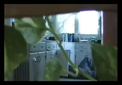 Drobna dziewczyna ssie i masturbates duży kogut sex darmowe filmy po polsku