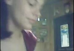 Dziewczyna sex filmik darmowy pieprzy się z kołami w magazynie hurtowym