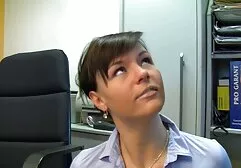 Korona dziewczyna ssać darmowe s filmy staruszek następnie nalewa jej głowę
