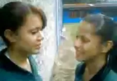Trzy homoseksualista mężczyźni aged 18 sex z psem darmowe filmy i undressing w The odlew i luring każdy inny w the tyłek