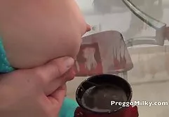 Gorący brunetka połknąć kogut w przedni z kamera filmy porno do pobrania za darmo internetowa