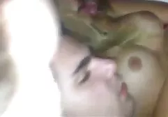 Homoseksualista łysy stary mężczyzna ssanie a młody jock i daje kamasutra darmowe filmy Tyłek do locker pokój